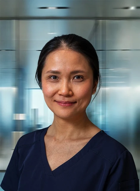 Klinikkassistent Sisi Lin ved Daaeskogen Tannlegesenter